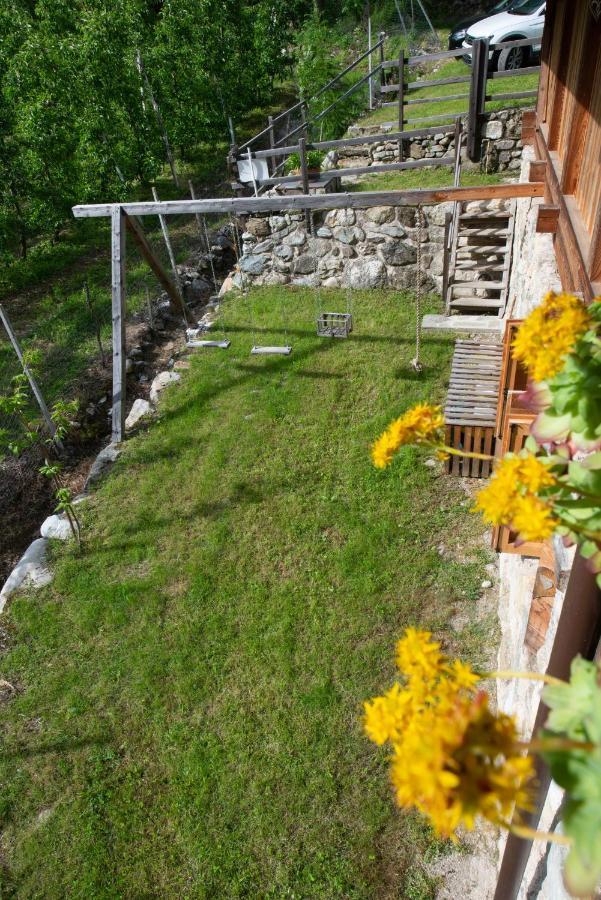 Villa Mas Antico Molino Livo  Exterior foto